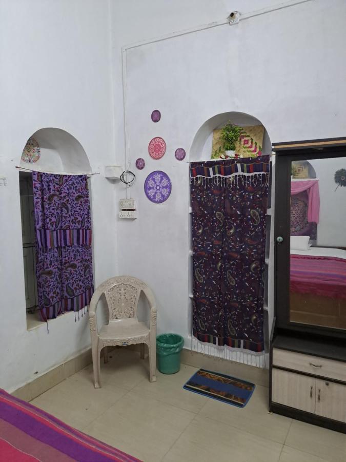 Mangla Guest House Varanasi Habitación foto
